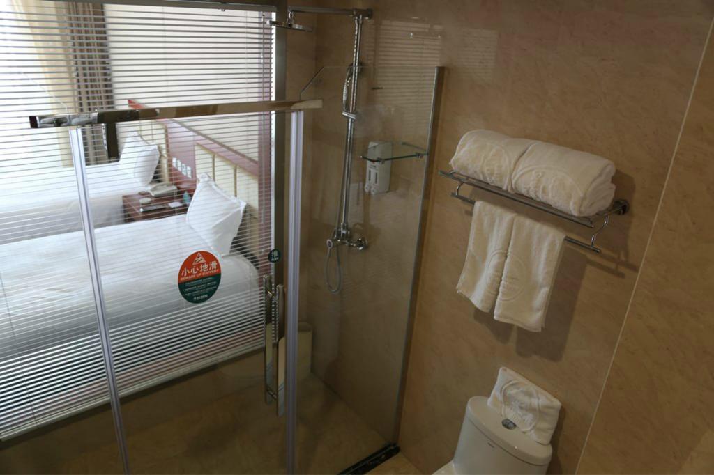 Greentree Inn Shanghai Dongming Road Subway Station Express Hotel Esterno foto